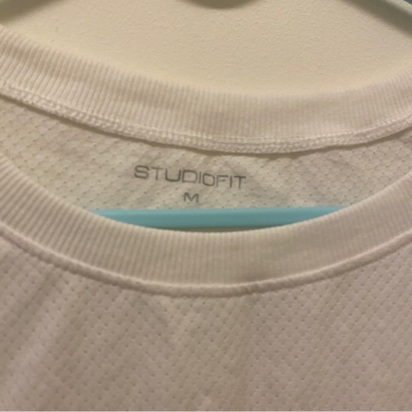 Brand new t-shirt by studiofit - Picture 4 of 6